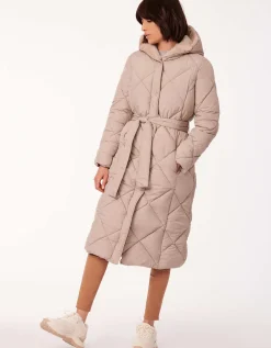 Bernardo Fashions Diamond District Long Belted Puffer Coat>Women Heavy Winter Coats