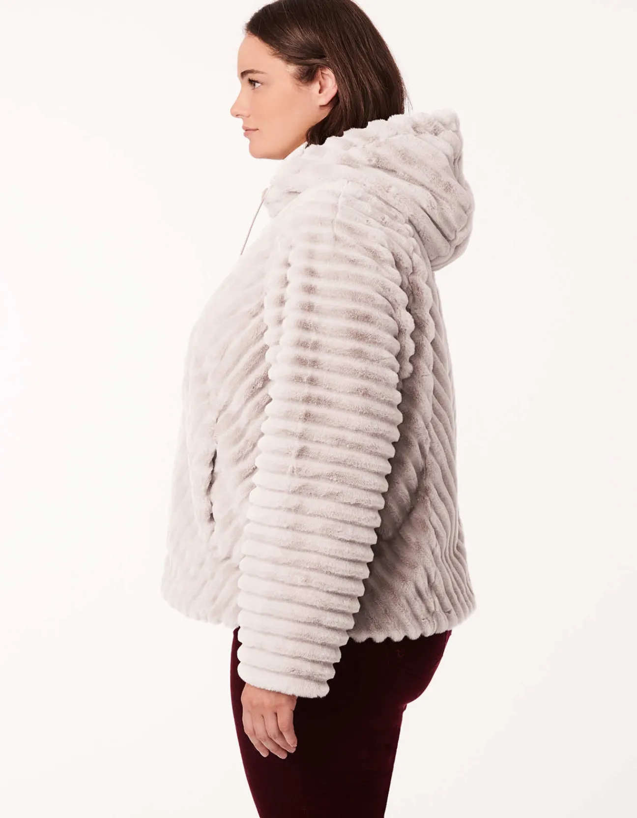 Bernardo Fashions Everyday Luxe Vegan Fur Jacket - Curve>Women Vegan Fur